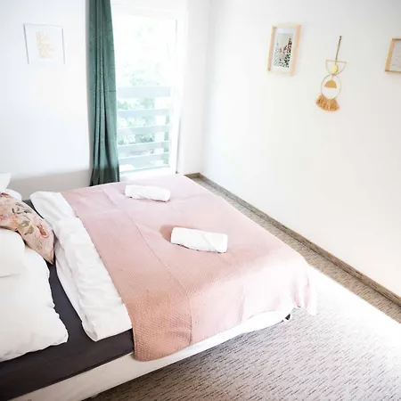 Lejlighed House Of Kenese-voelgye *