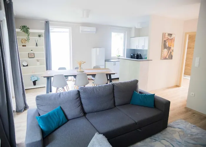 House Of Kenese-voelgye *